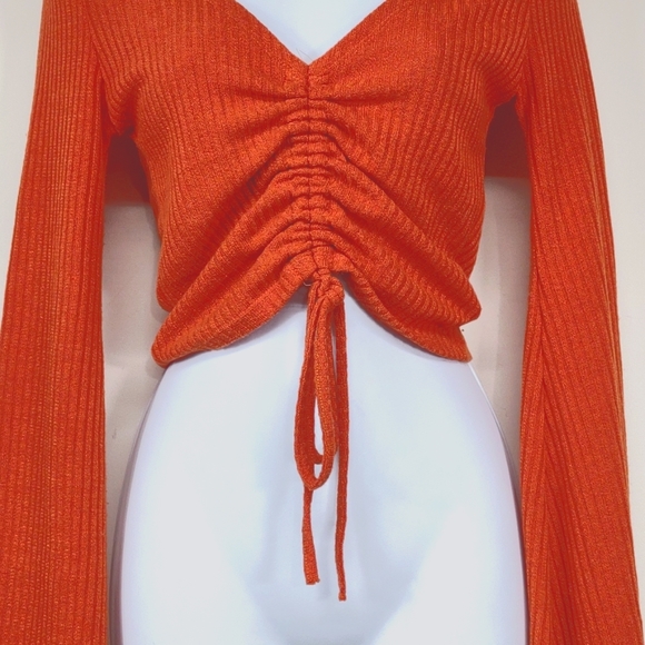 Shein Medium Tangerine Orange Rushed Ribbed V-Neck crop top - Picture 5 of 10
